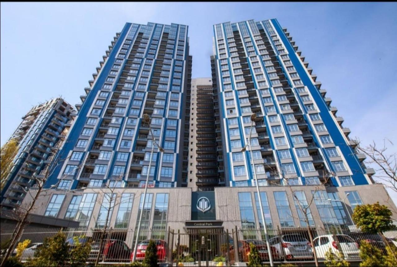 Petrovdom Apartments 10-353 In Rc Central Park, 7 John Mccain Street Kiev Luaran gambar